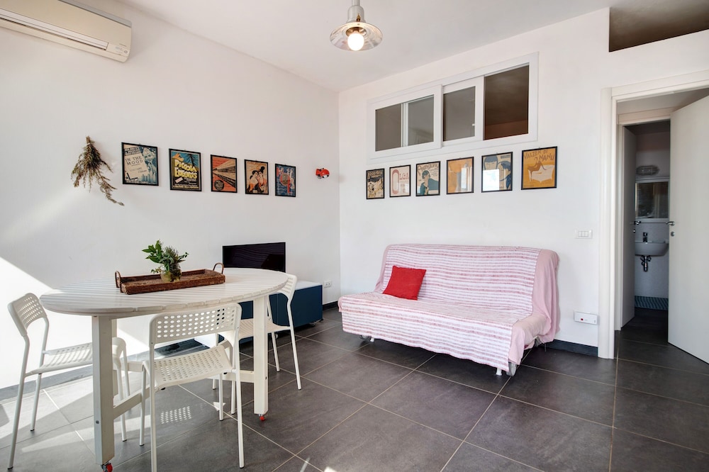 Holiday Apartment "Bi San Giorgio Sentieri 5 Terre" with Sea View, Private Garden & Wi-Fi