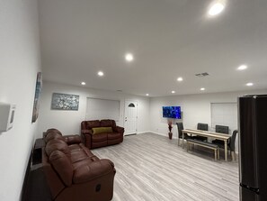 Smart TV, music library, stereo