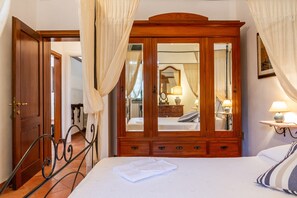 2 camere, ferro/asse da stiro, Wi-Fi gratuito, lenzuola