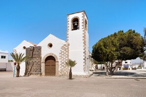 Exterior - Vacation Home 'Valentina' with Mountain View, Wi-Fi and Air Conditioning (Tuineje)