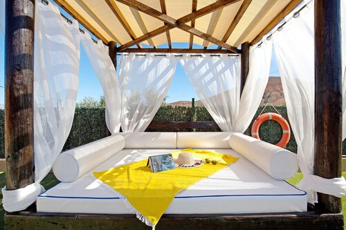 Vacation Home 'Valentina' with Mountain View, Wi-Fi and Air Conditioning