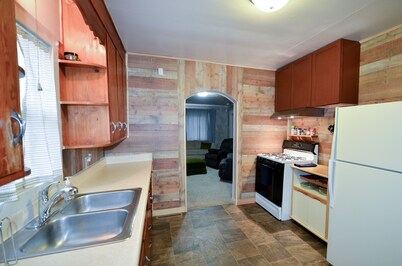 Cozy Private Bungalow 