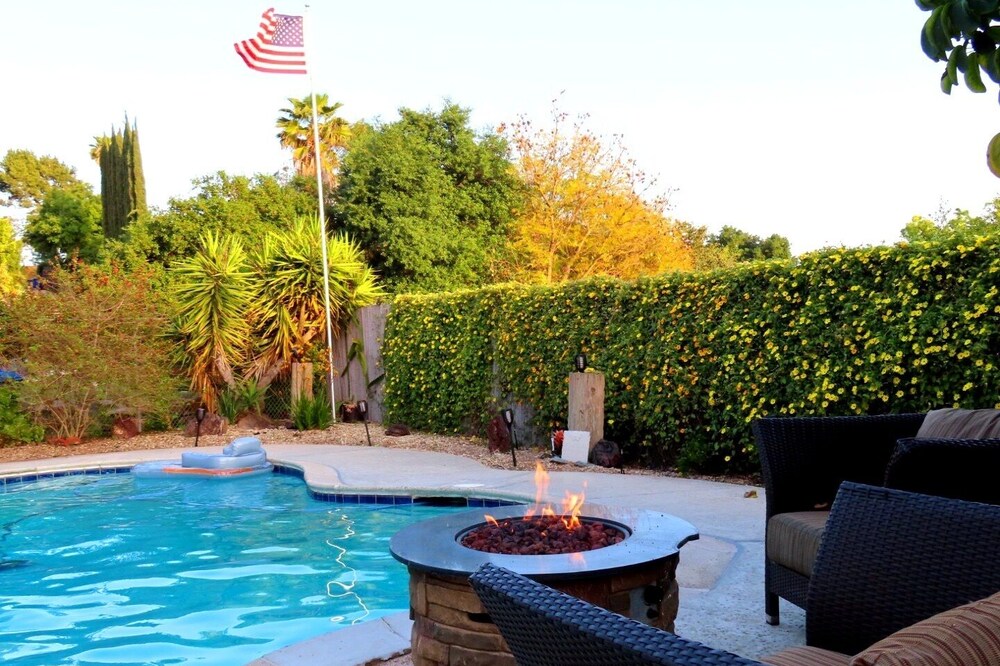 San Pasqual's Secluded Suite