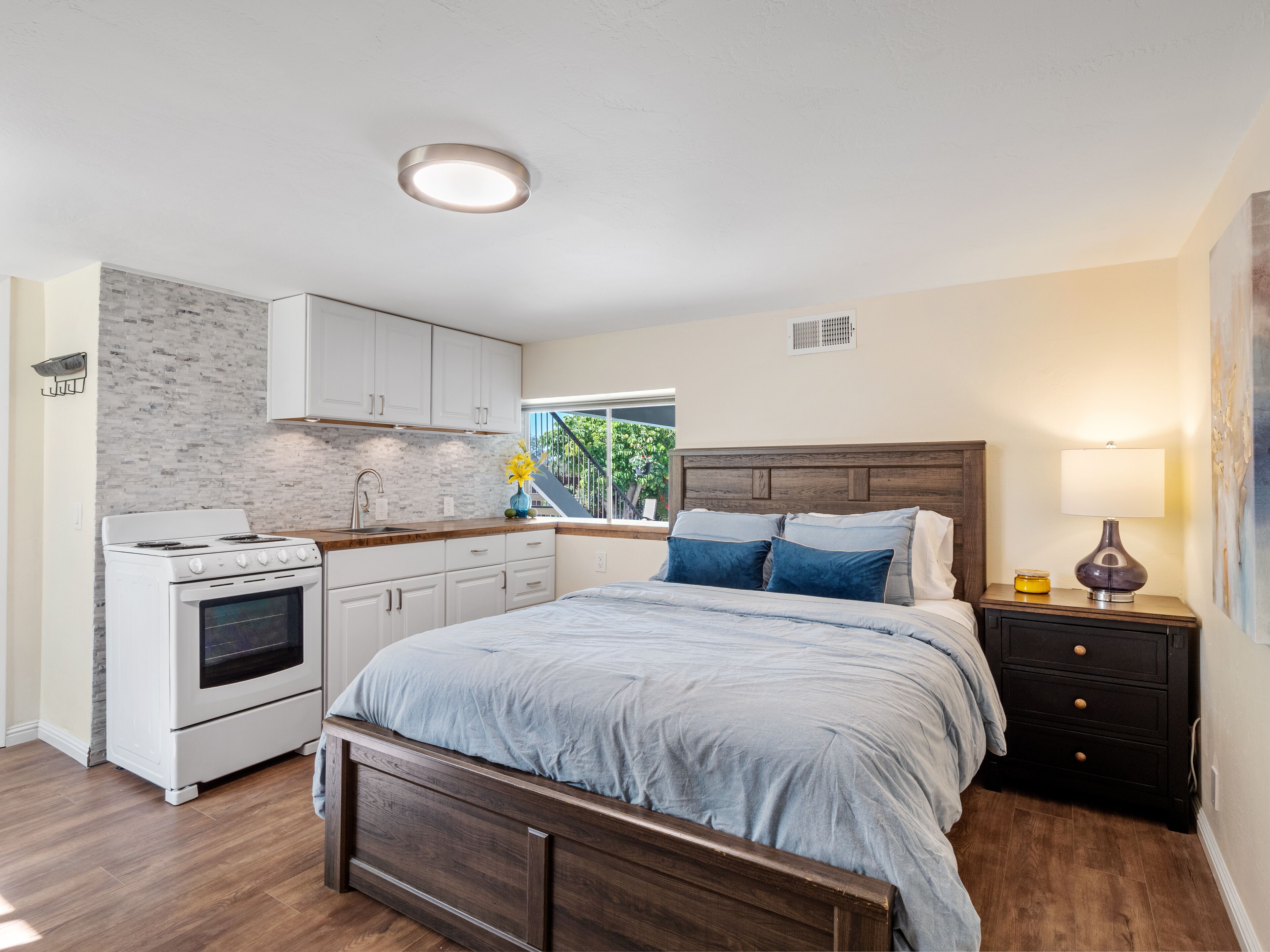 San Pasqual's Secluded Suite