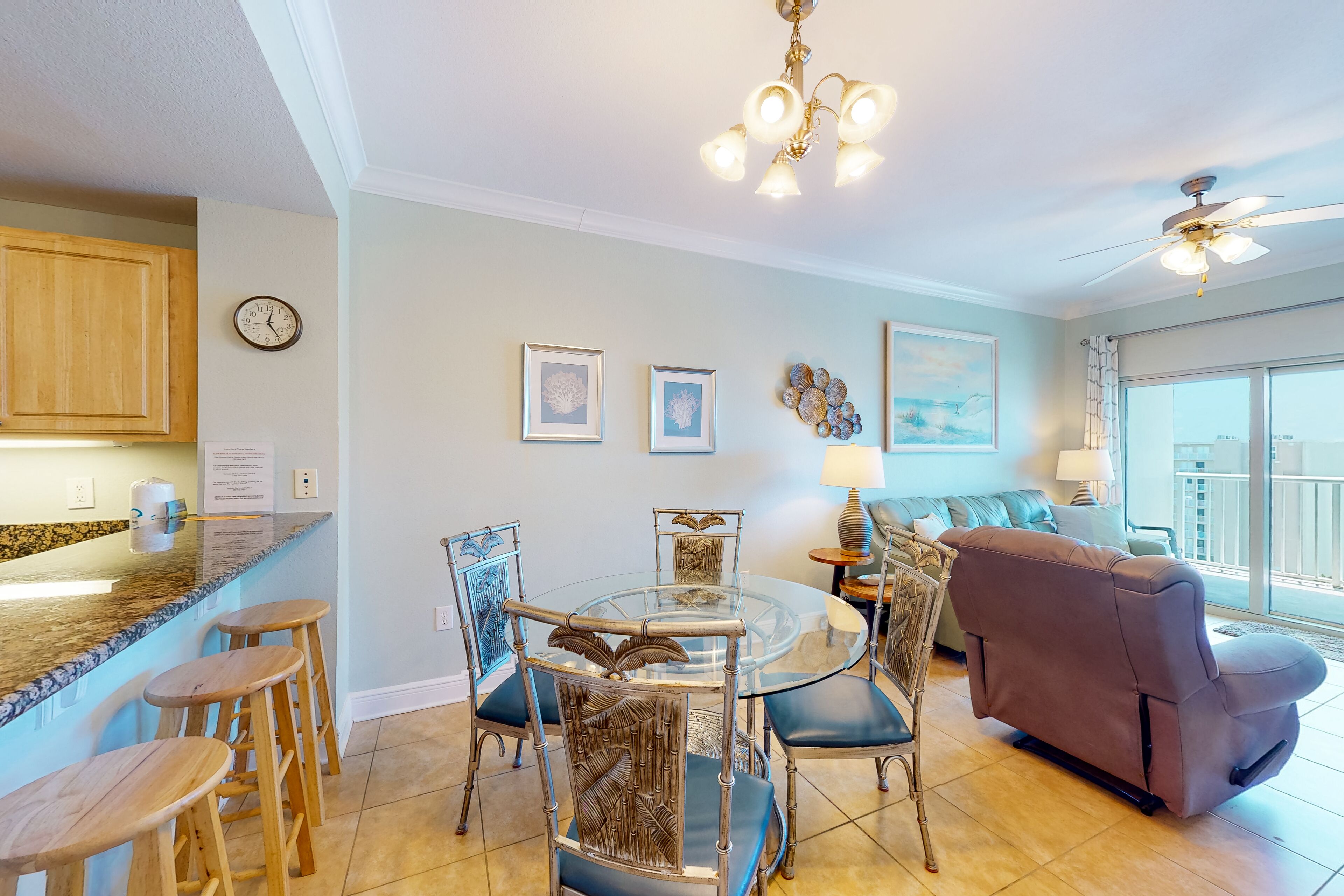 8th-floor ocean-view condo with pools, hot tub, gym & W/D - easy beach access