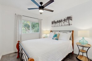 3 bedrooms, iron/ironing board, Internet, bed sheets