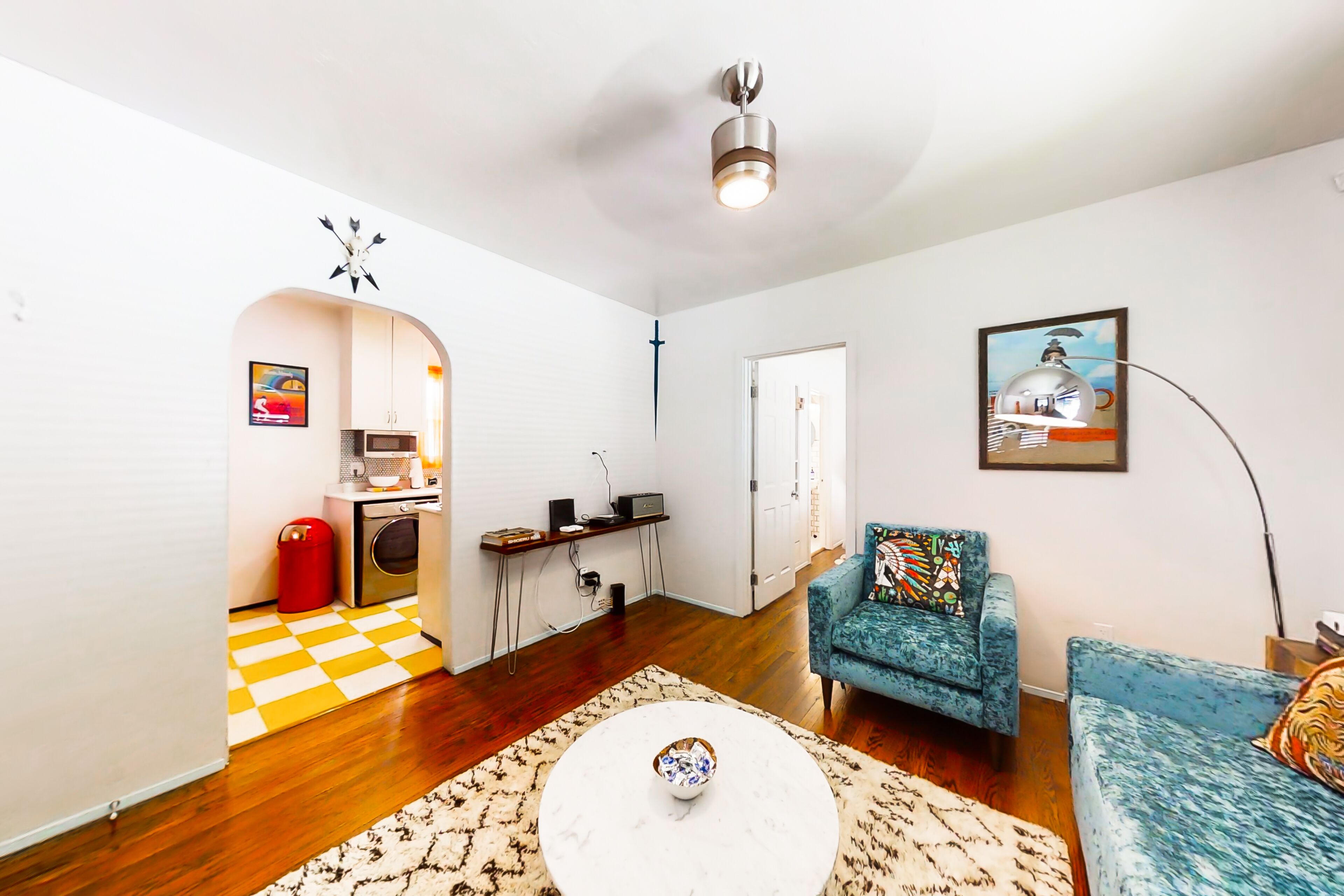 Inviting Casita with heated outdoor pool, washer, streaming, patio, AC, WiFi