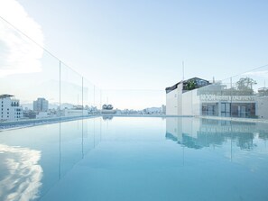 Outdoor pool - TA Boutique Hotel (Da Nang)