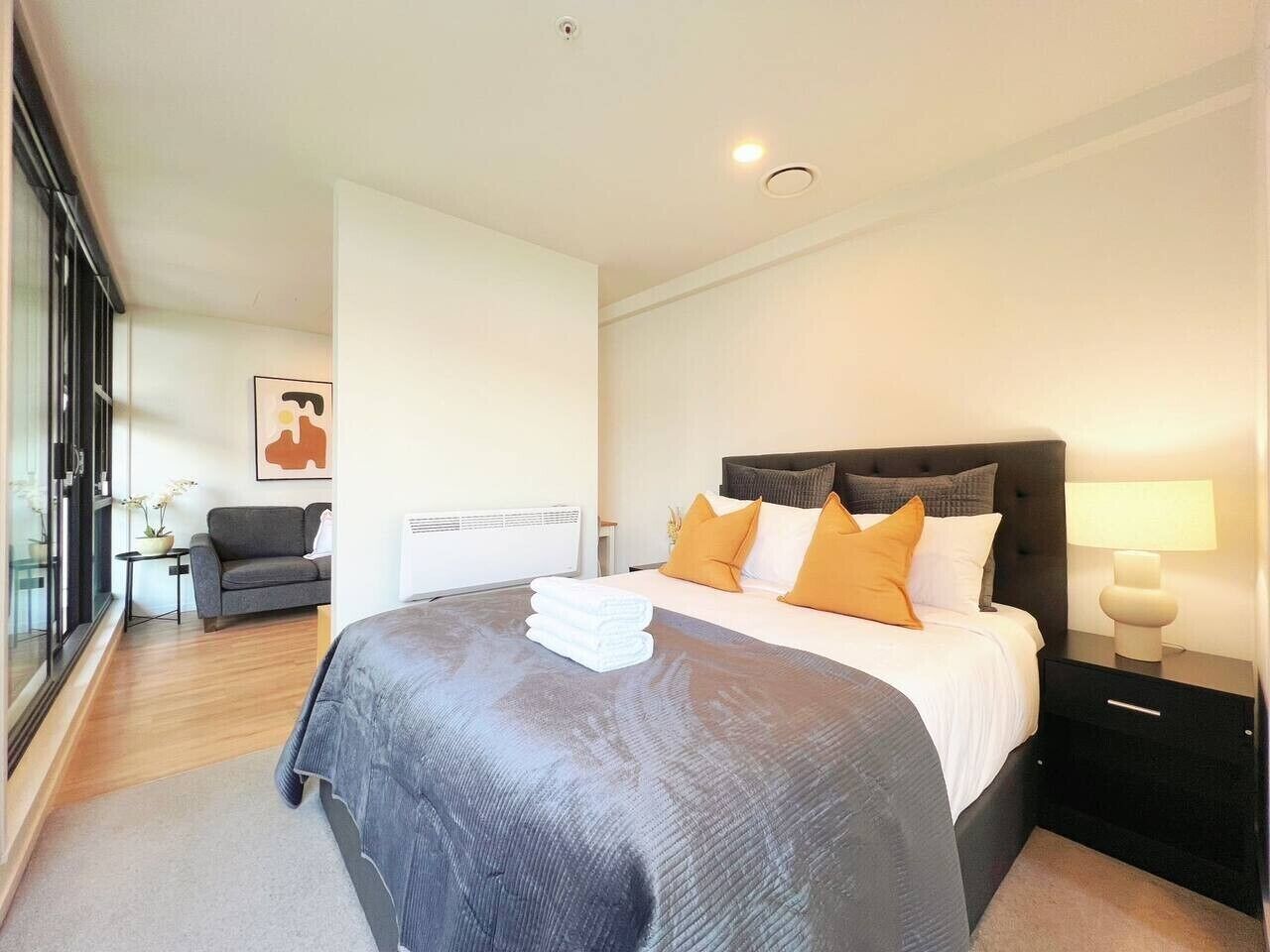 Iron/ironing board, WiFi (free), bed sheets
