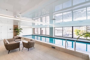 Pool - Comfy 1-Bedroom Studio in CBD (Auckland)