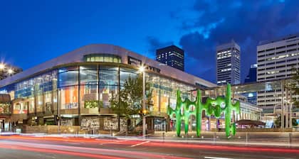 Executive 2BR Suite on Mounts Bay Road