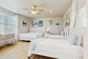 4 bedrooms, iron/ironing board, WiFi, bed sheets