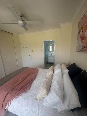 5 間睡房、書桌、熨斗/熨衫板、免費 Wi-Fi