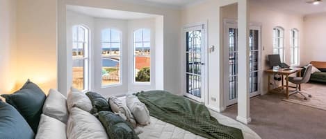 5 chambres, bureau, fer et planche à repasser, Wi-Fi gratuit