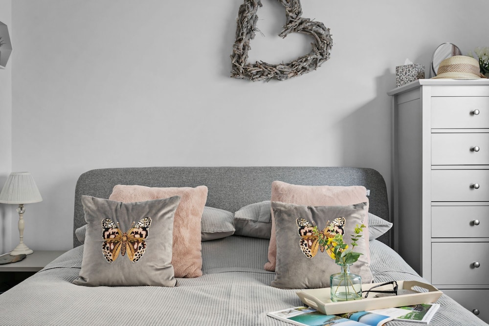 A lovely cottage for couples in the pretty south Devon village of ...