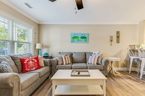 Unclassified image, 4 of 46, button