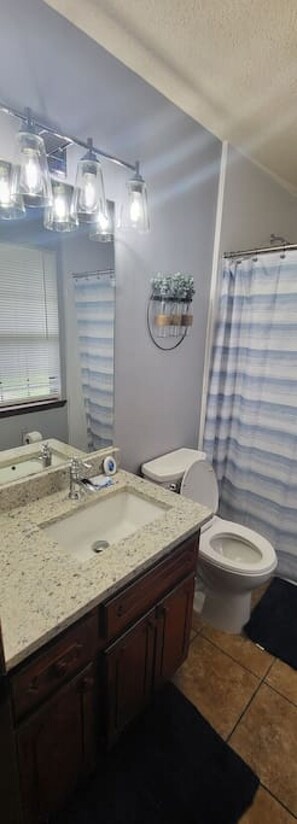 Hair dryer, towels - 3-Level PetFriendly Home, Pool Table, Patio, Backyard, WiFi, Dedicated Workspace (Riverdale)