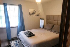 3 sovrum, skrivbord, strykjärn/strykbräda och gratis wi-fi