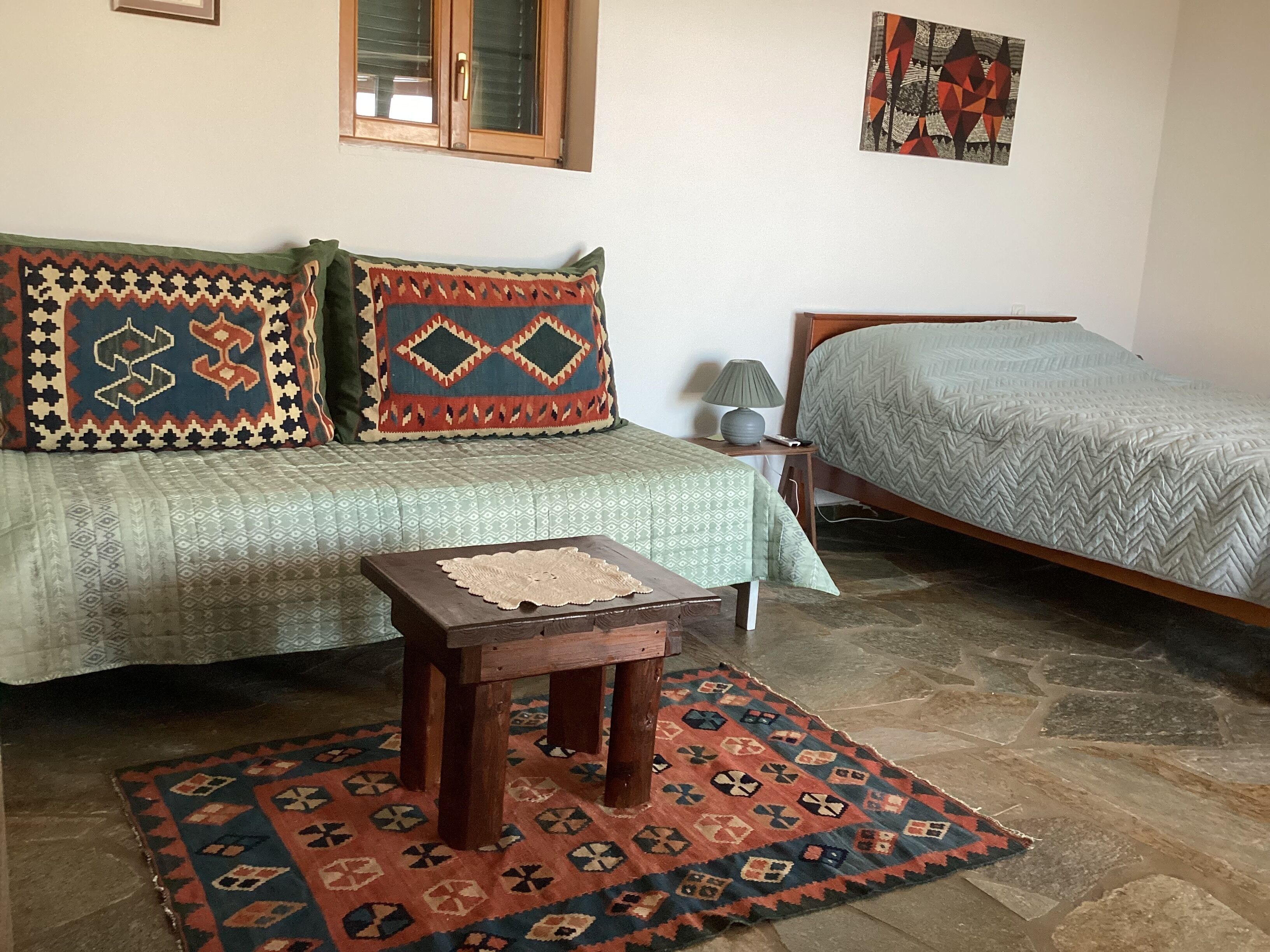 Stone cottage, 2 km from Karystos, 5 min walk from beach