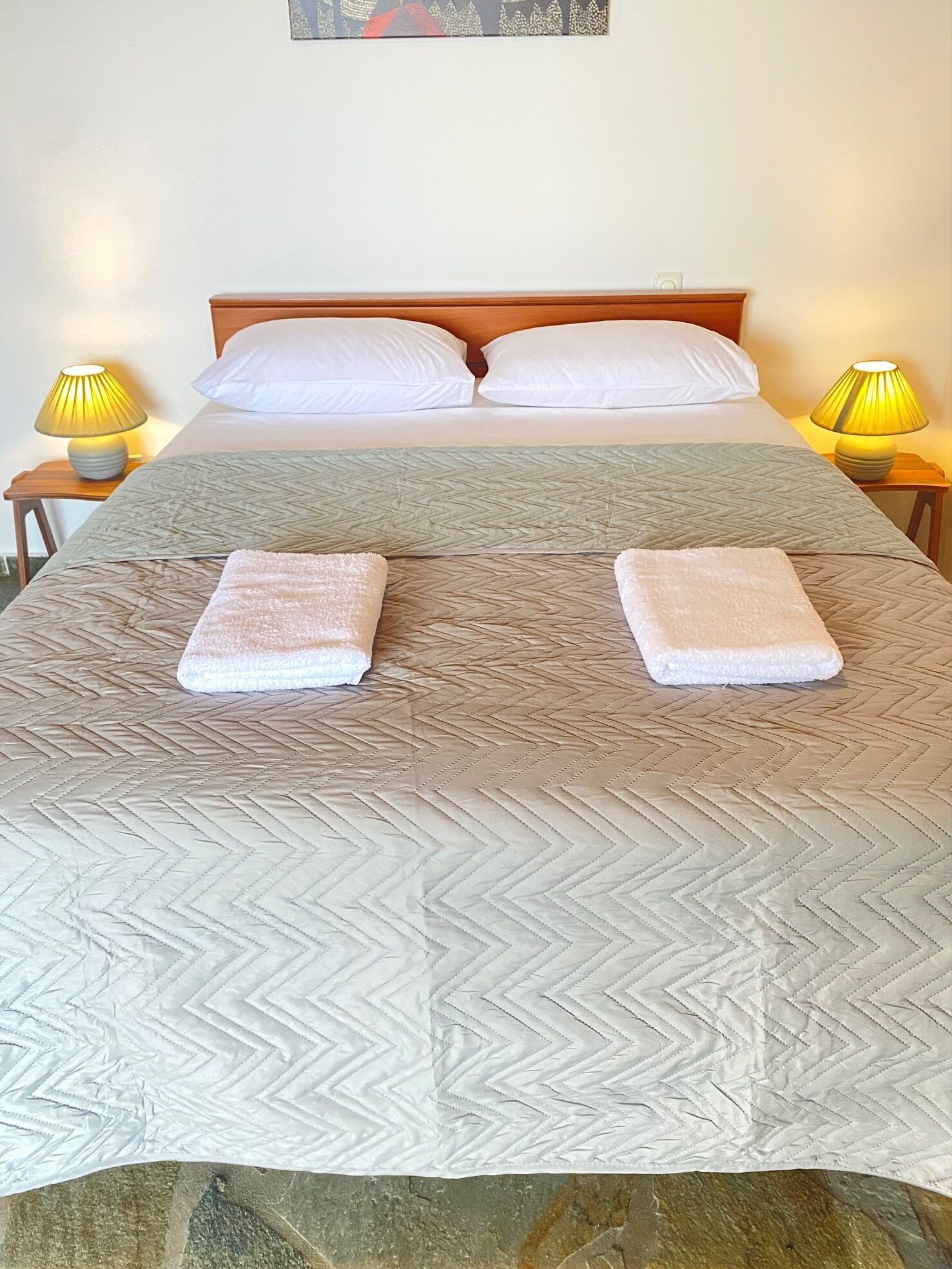 Stone cottage, 2 km from Karystos, 5 min walk from beach