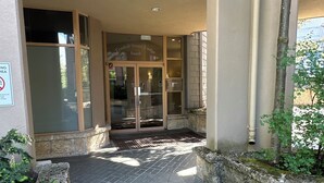 Unclassified image, 2 of 30, button - Whistler Village & Mountain View Condo (Whistler)