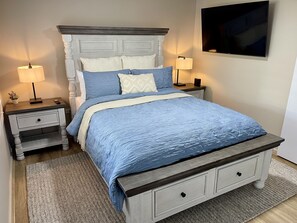 3 soverom, skrivebord, strykejern/-brett og wi-fi (inkludert)