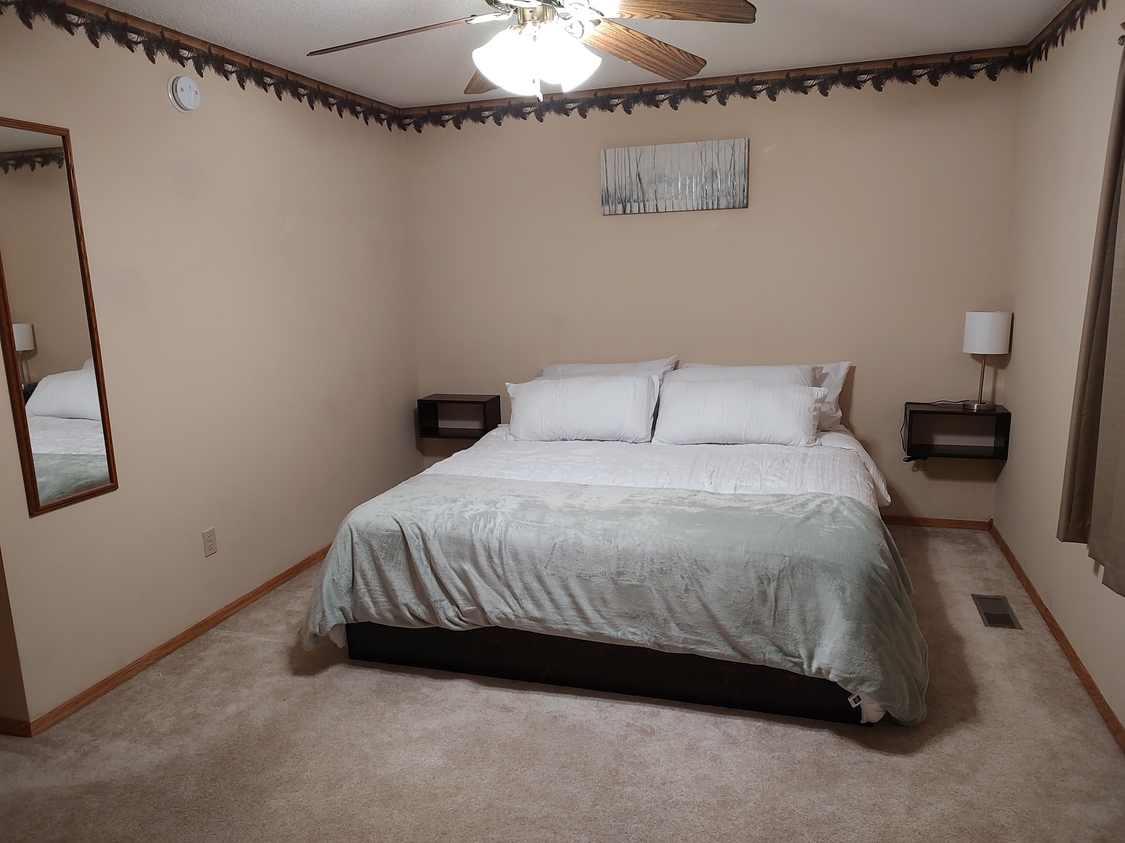 Yankton home close to the lake