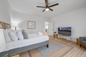 1 chambre, bureau, fer et planche à repasser, accès au Wi-Fi (inclus)