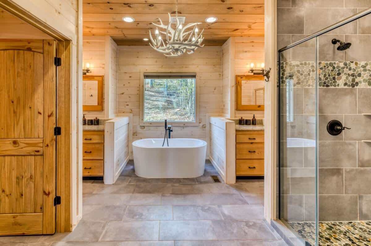 Shower, hair dryer, towels, shampoo