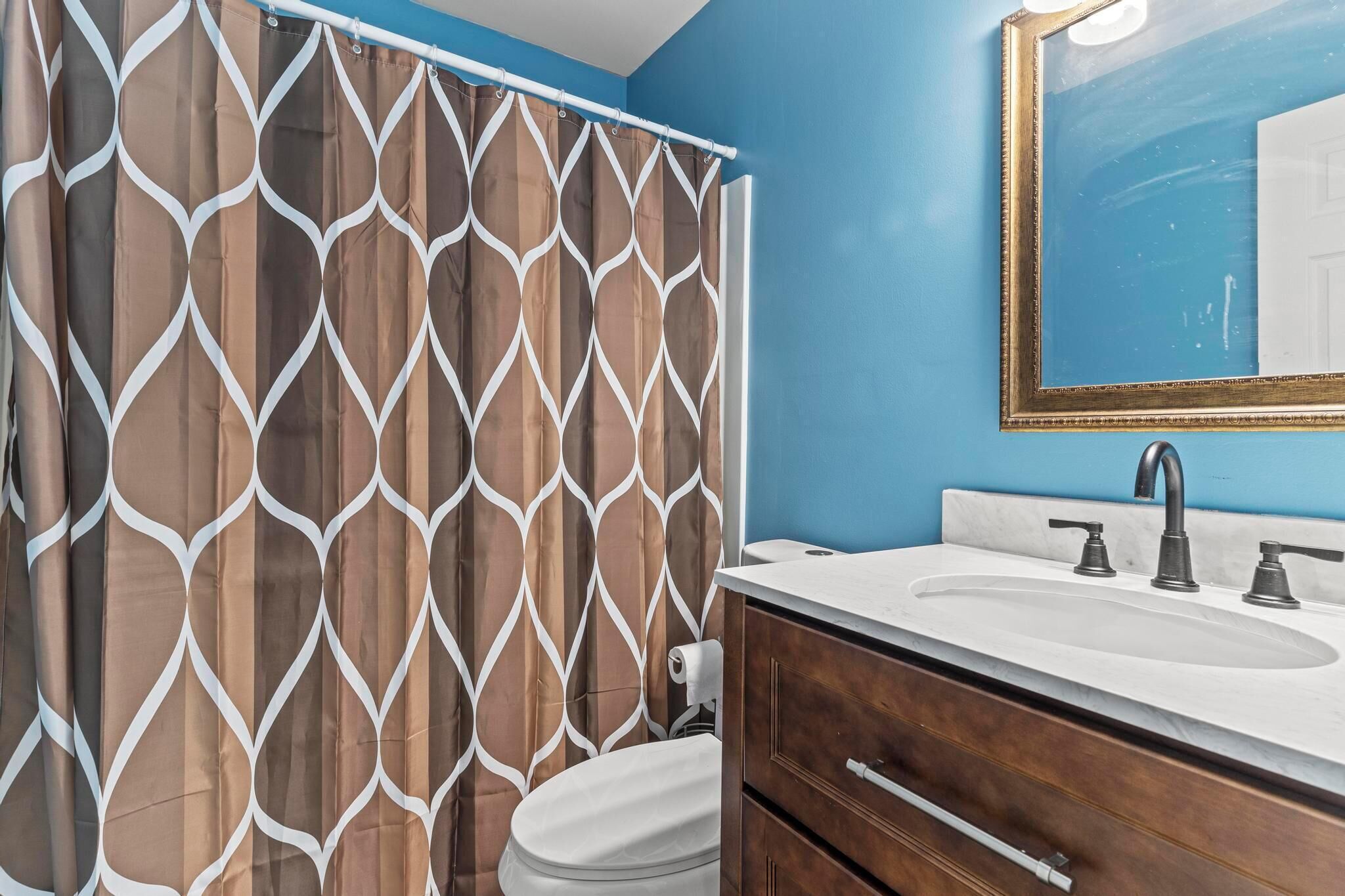 Family friendly Apartment, close to the beach. Great Location!!