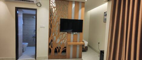 Habitación familiar con 1 cama doble o 2 individuales | Sábanas de algodón egipcio y ropa de cama de alta calidad