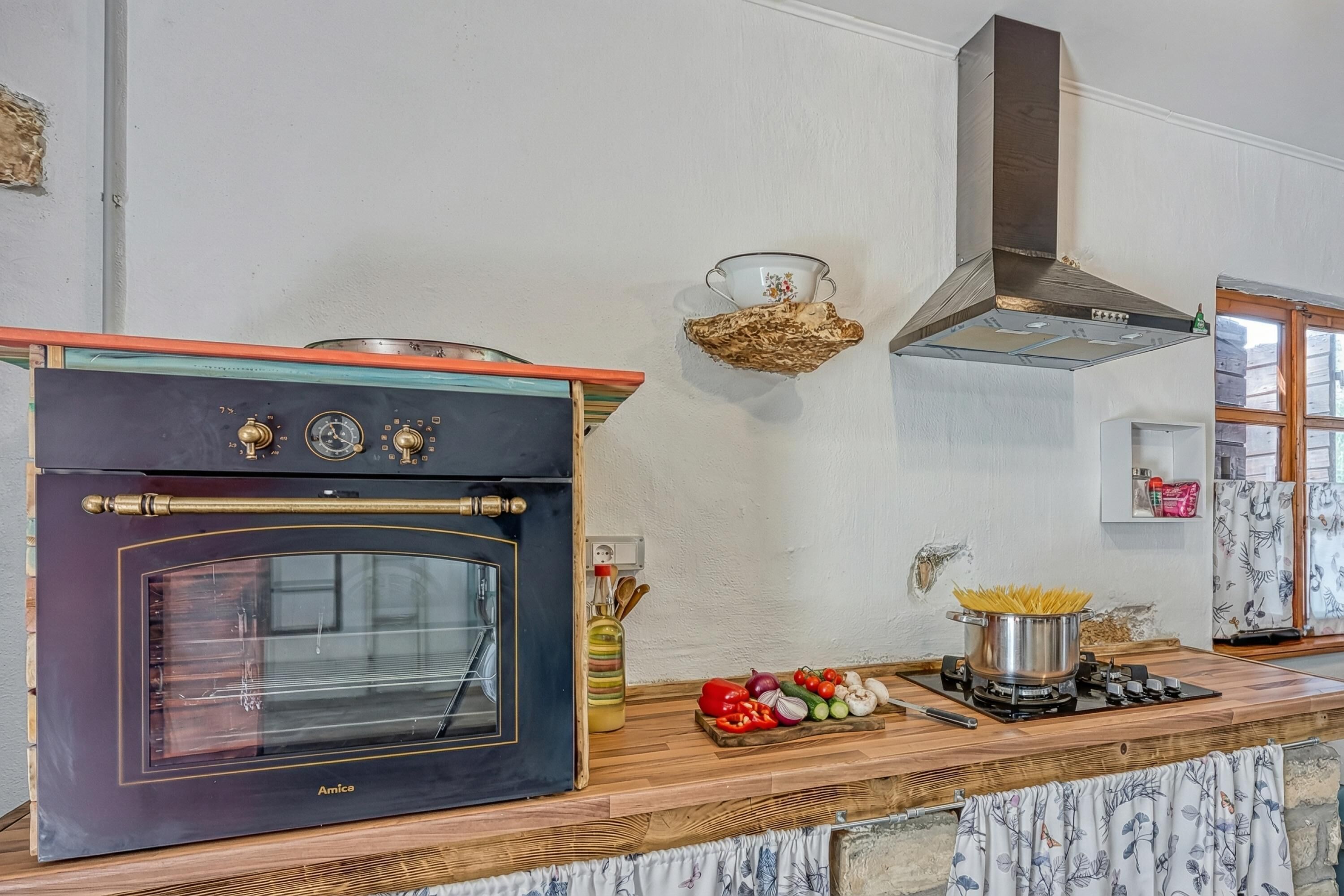 Family House, Multiple Bedrooms, 2 Bathrooms (Rustic Home Izabel) | Private kitchen | Fridge, oven, stovetop, dishwasher