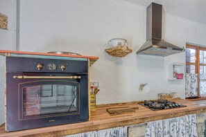 家庭獨棟房屋, 多間臥室, 2 間浴室 (Rustic Home Izabel) | 私人廚房 | 電冰箱、烤箱、爐台、洗碗機