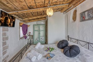 Family House, Multiple Bedrooms, 2 Bathrooms (Rustic Home Izabel) | 2 bedrooms, iron/ironing board, free WiFi, bed sheets - Rustic Home Izabel (Pazin)