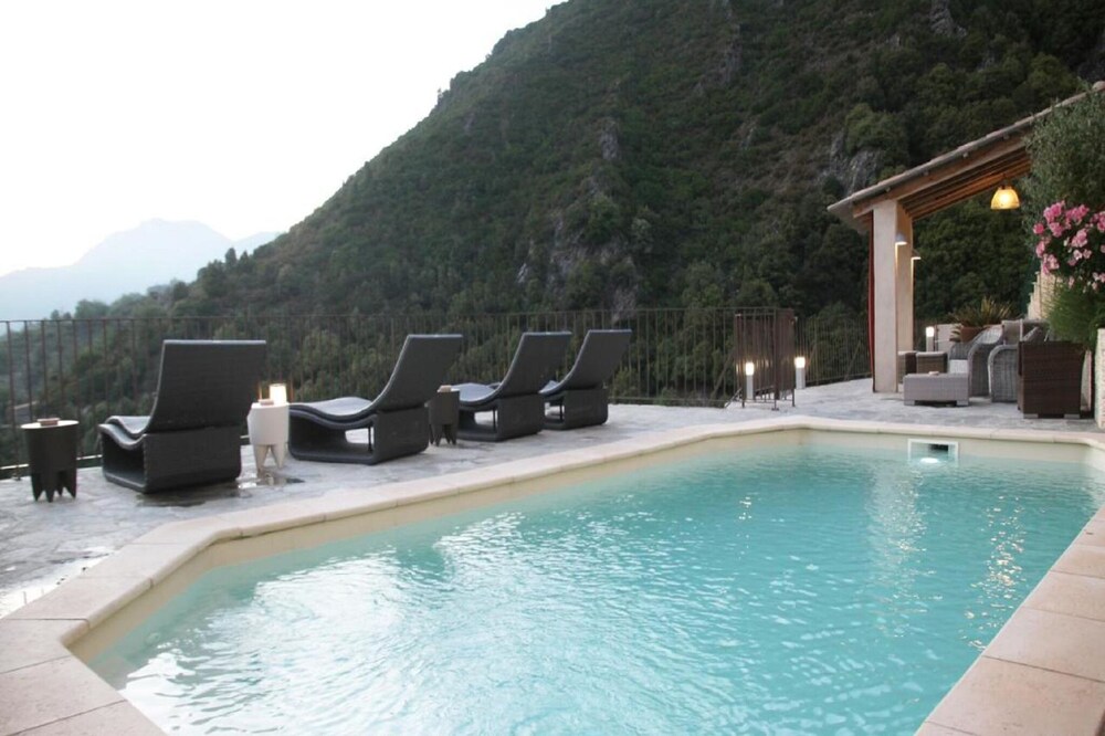 Romantic apartment in Mazzola with shared sauna