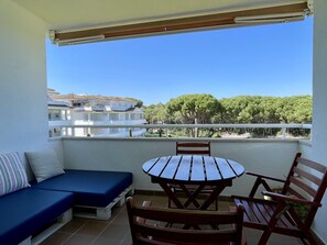 Outdoor dining - GREEN MAR F 304 (Pals)