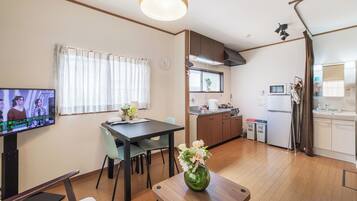 City House | 2 bedrooms, desk, laptop workspace, blackout curtains