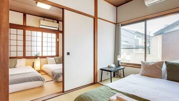 2 bedrooms, desk, laptop workspace, blackout curtains