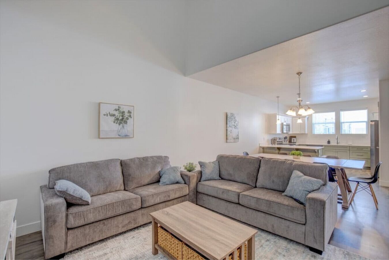 FALL SALE! Lehi Oasis/Fully Stocked Kitchen/Garage