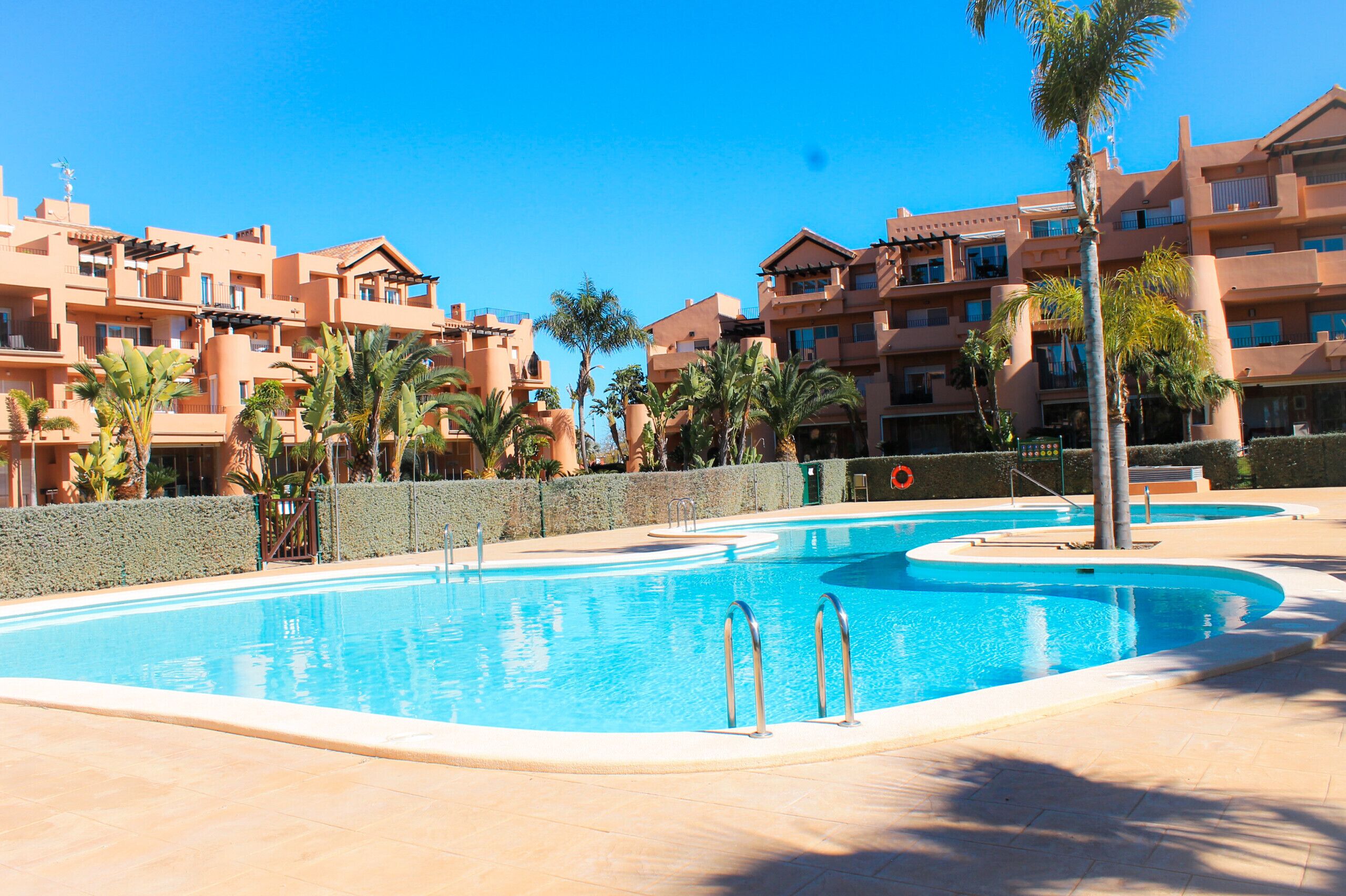 YOUR HOLIDAY SPAIN LUXURY 2 BEDROOM FRONT LINE GOLF APARTMENT, MAR MENOR GOLF RESORT