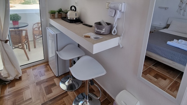 Basic Double or Twin Room, 1 Queen Bed, Non Smoking, Sea View