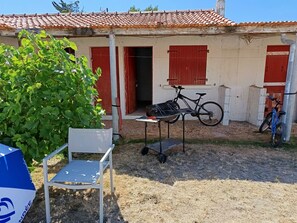 Exterior - Modern house for 6, near beach, with WIFI and pets allowed (Notre-Dame-de-Monts)