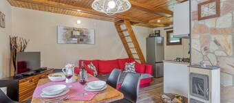 Rozi's Riverside Cottage
