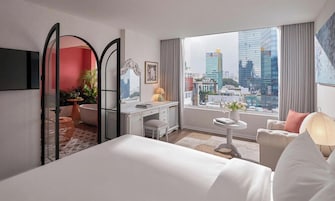 The Suite Double | Minibar, in-room safe, blackout drapes, free WiFi