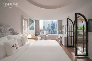 Suite (with Afternoon tea) | Minibar, Zimmersafe, Verdunkelungsvorhänge, kostenloses WLAN