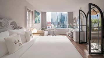 The Suite Double | Minibar, in-room safe, blackout curtains, free WiFi