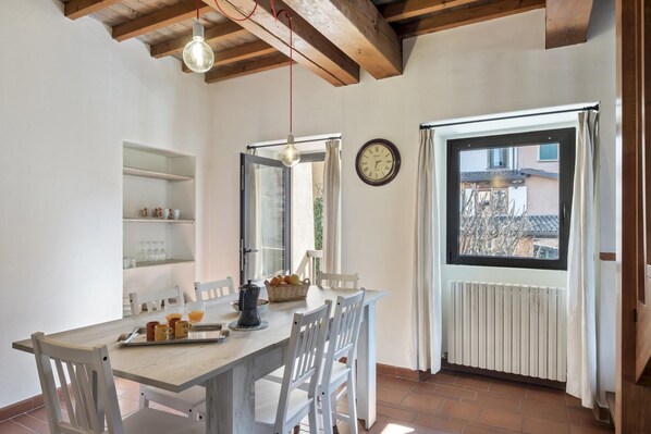 Apartment | 2 bedrooms - I Balconi in Iseo With 2 Bedrooms and 1 Bathrooms (Iseo)