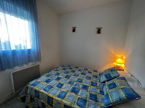 2 bedrooms