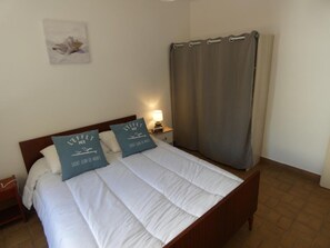 2 bedrooms - Holiday Home 100m from Beach, Pets Allowed (Notre-Dame-de-Monts)