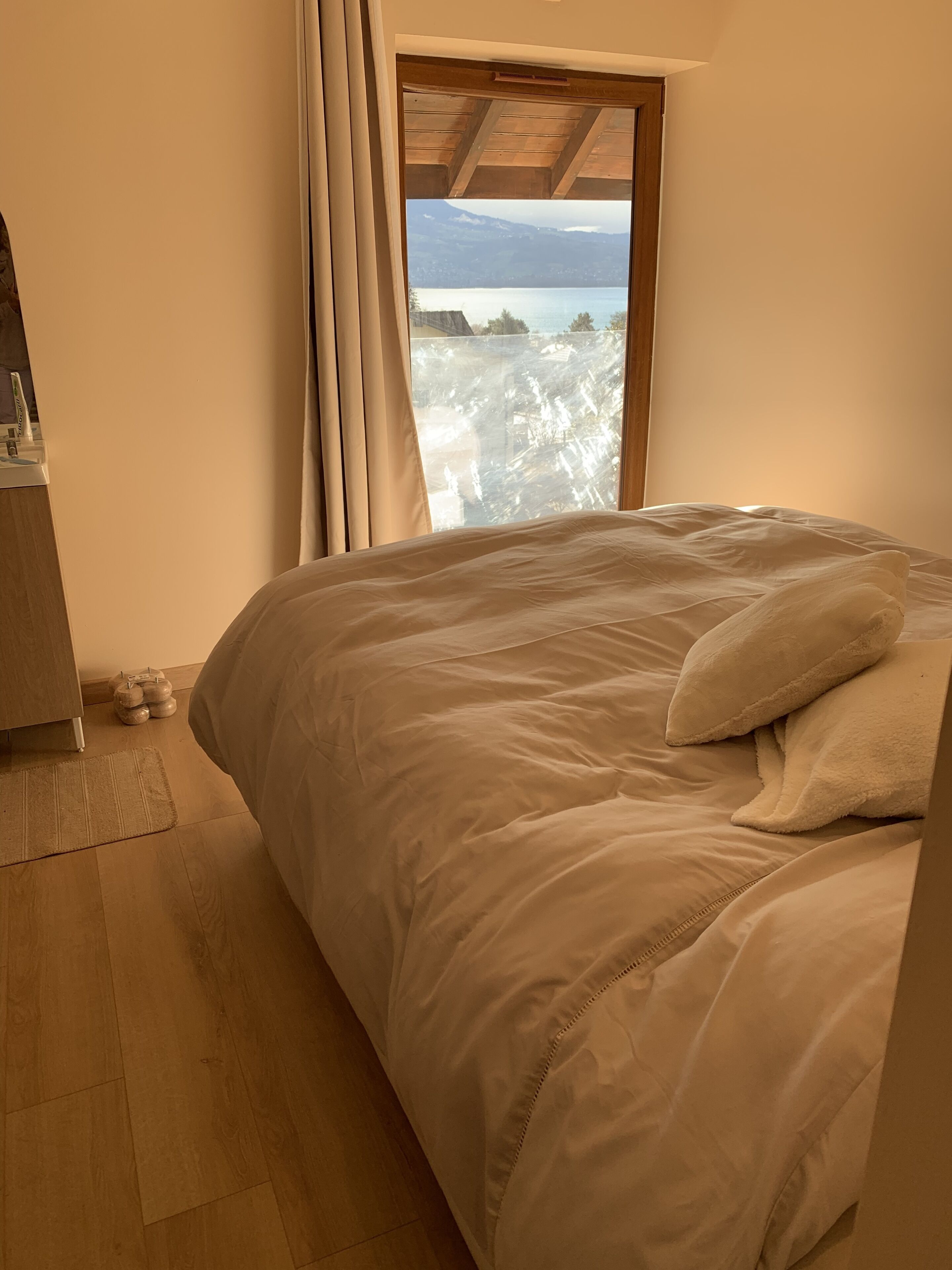 Maison de village vue lac